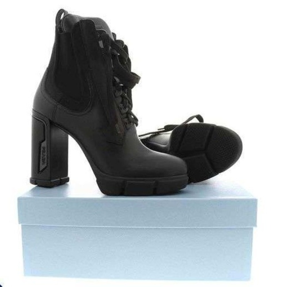 NIB Prada Black Leather Lace Up Chunky Heel Chelsea‎ Boots Women's 39.5 - Picture 10 of 12